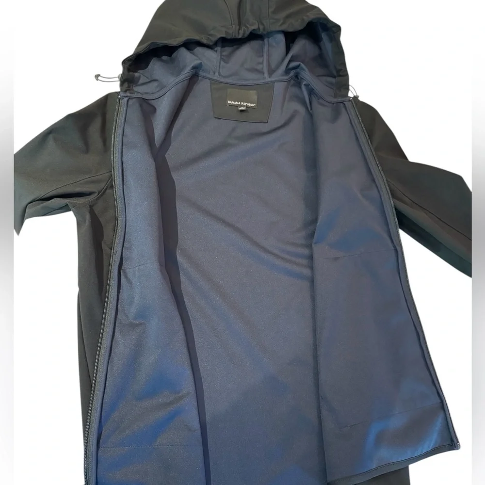 Banana Republic Classic Men's Black Zip Up Hooded Raincoat, Size M - Picture 5 of 11